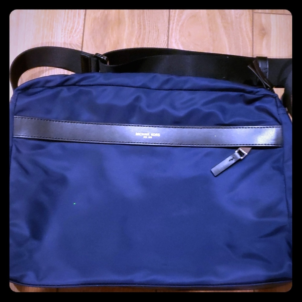 New Michael Kors messenger bag